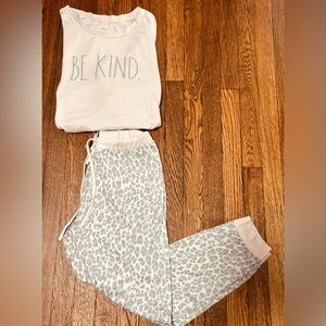 Rae Dunn 'Be Kind' Kids Pajama Set - Cream and Gray